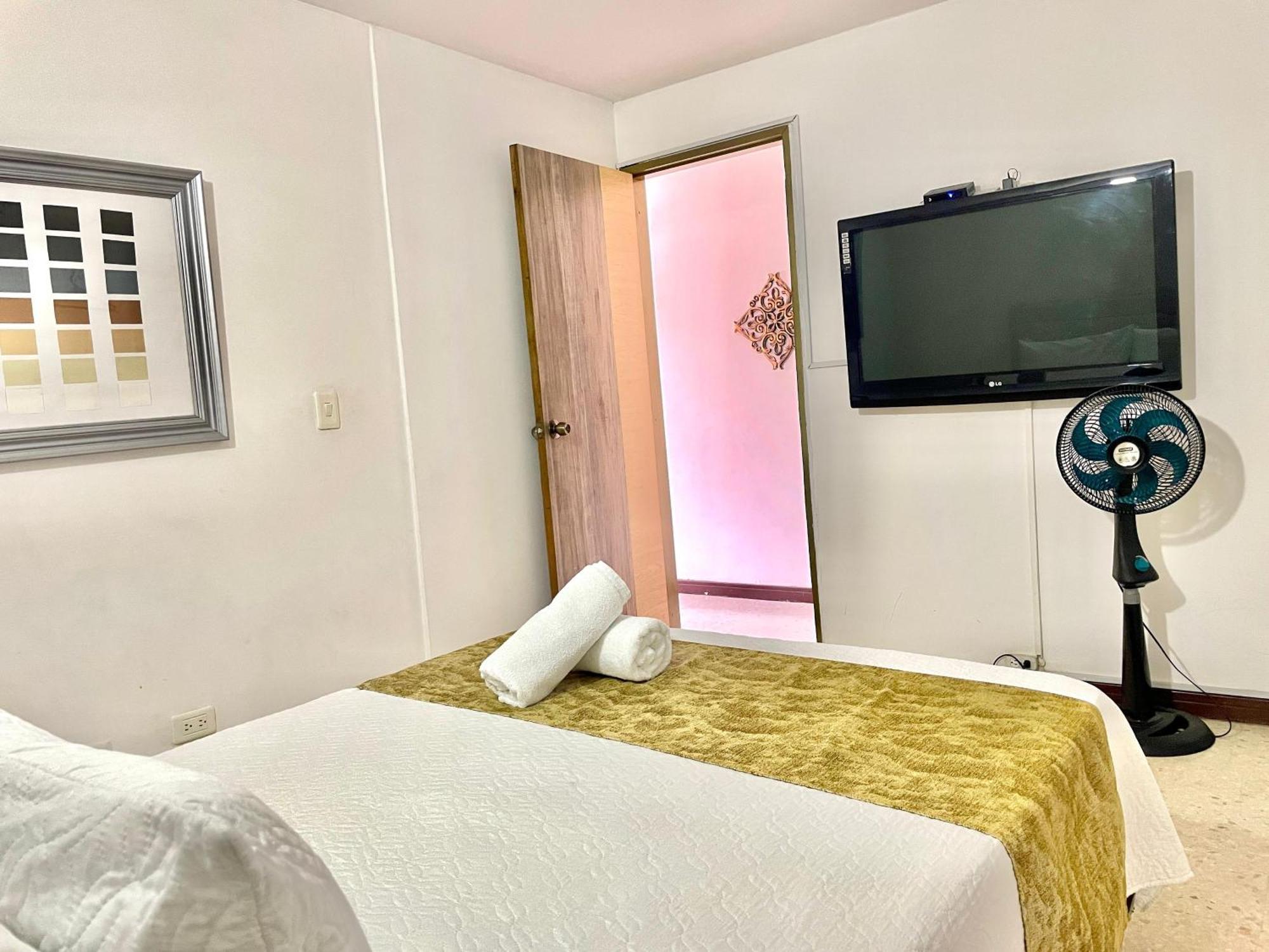 Hotel Torre Primavera ميديلين المظهر الخارجي الصورة